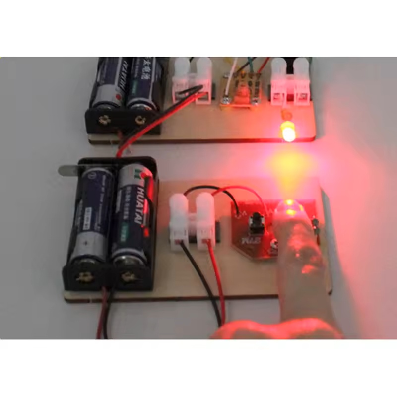 نموذج آلة التلغراف للعلوم والت - مراجعة Volcano Experiment Kit وسعره